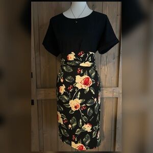 NEW! Lularoe • Cassie Pencil Skirt (fits 1X-2X)